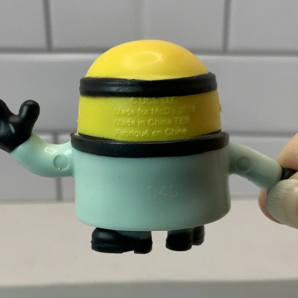 Minions Lot Plastic Mcdonalds 3 Despicable ME Figures